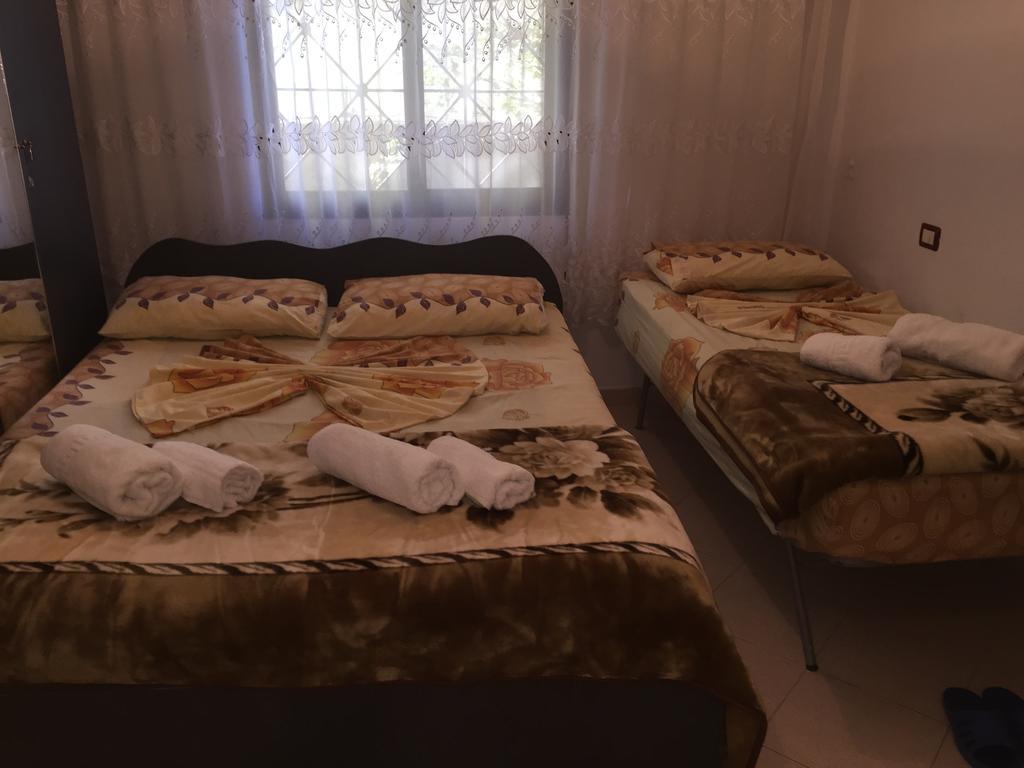 Tafilaj Apartments Durrës Extérieur photo